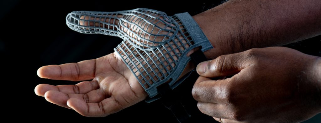 Land Rover Engineers Developing 3D-Printed Glove