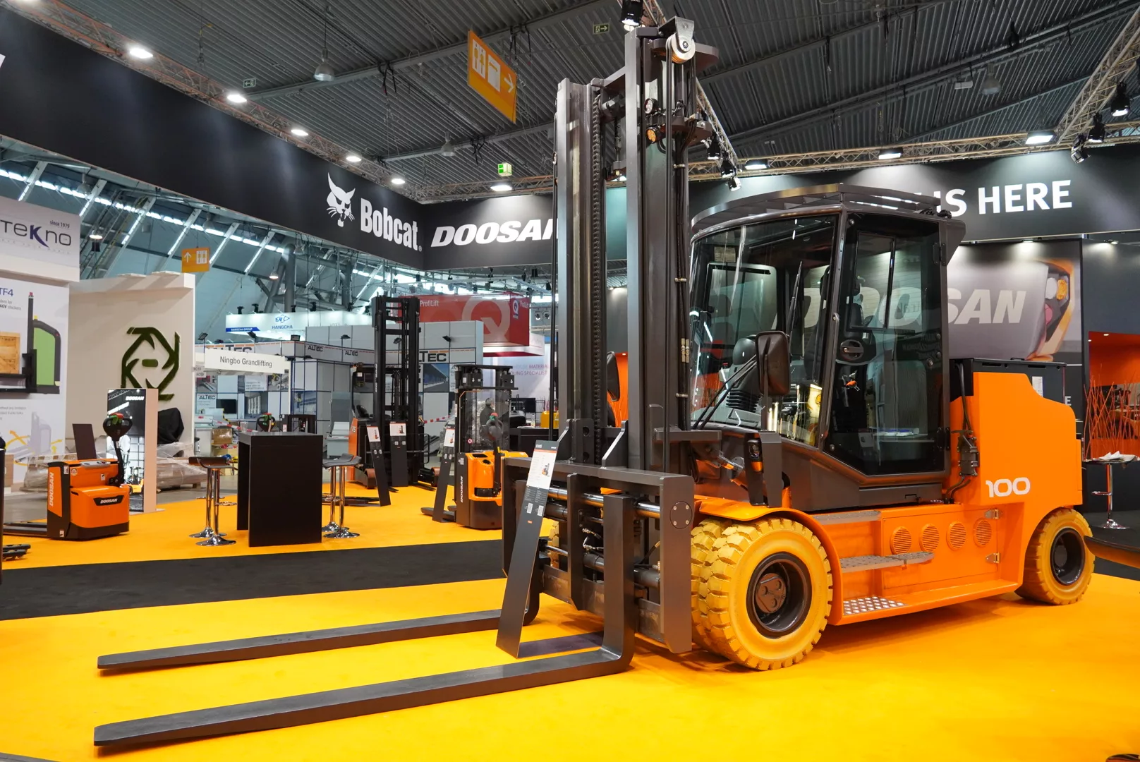 Doosan Bobcat Shows Material Handling Future at LogiMAT | MEM Magazine