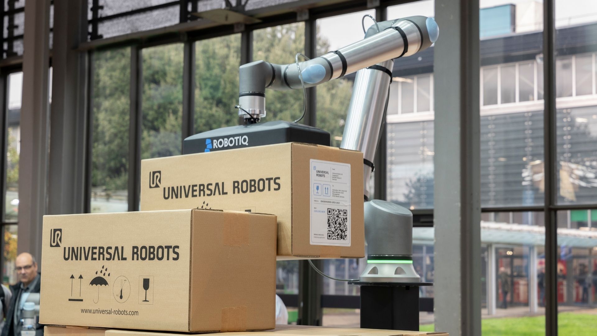 collaborative robots - Universal Robots