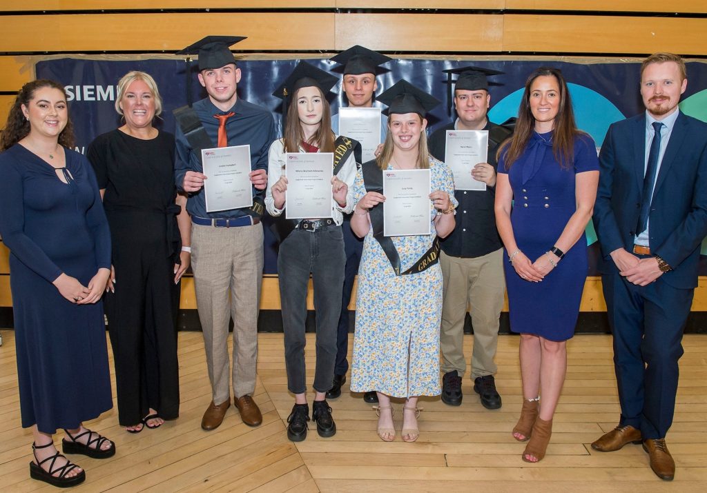 Siemens Mobility graduates