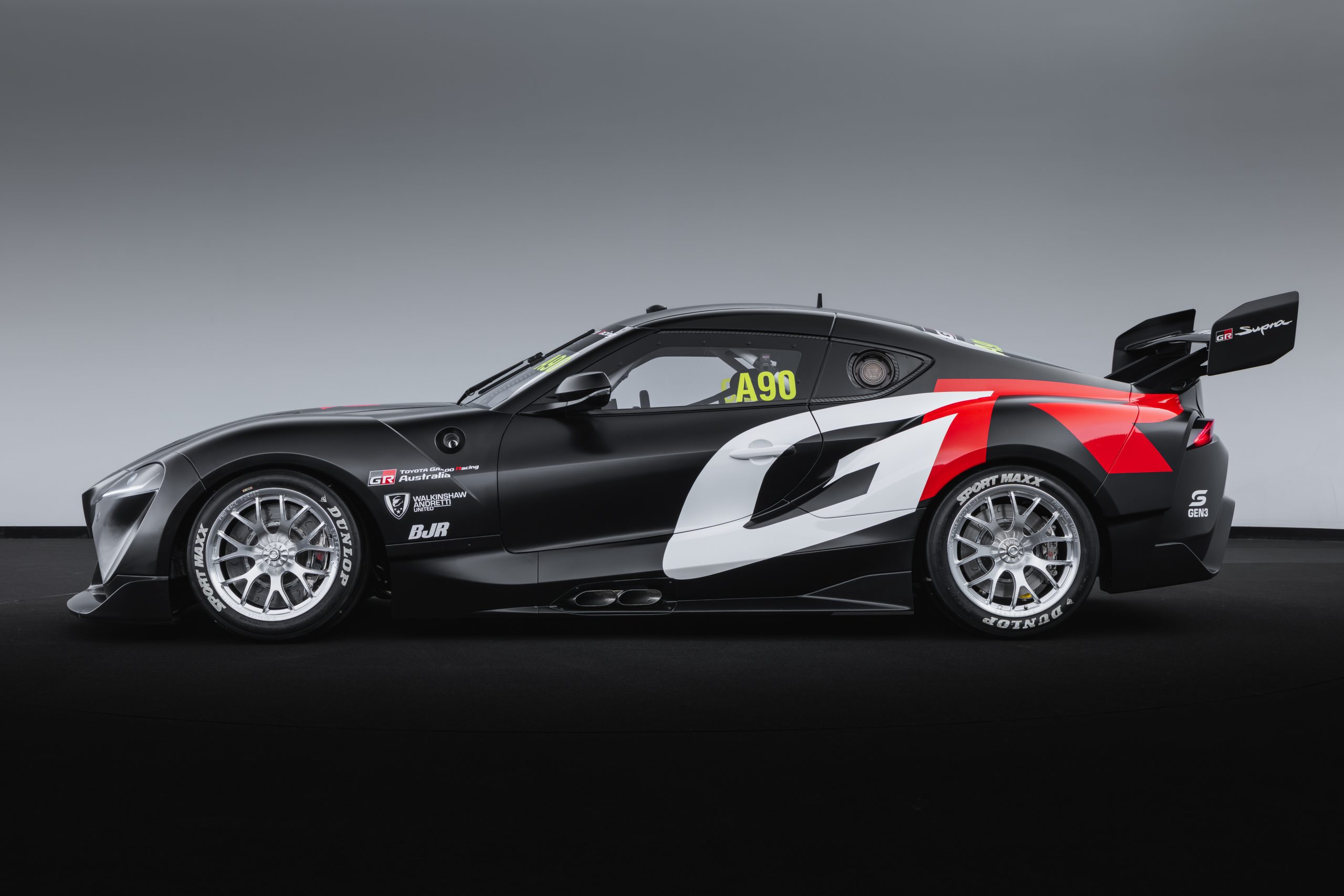 2026SC_TOYOTA_GR_SUPRA_RACE_PR