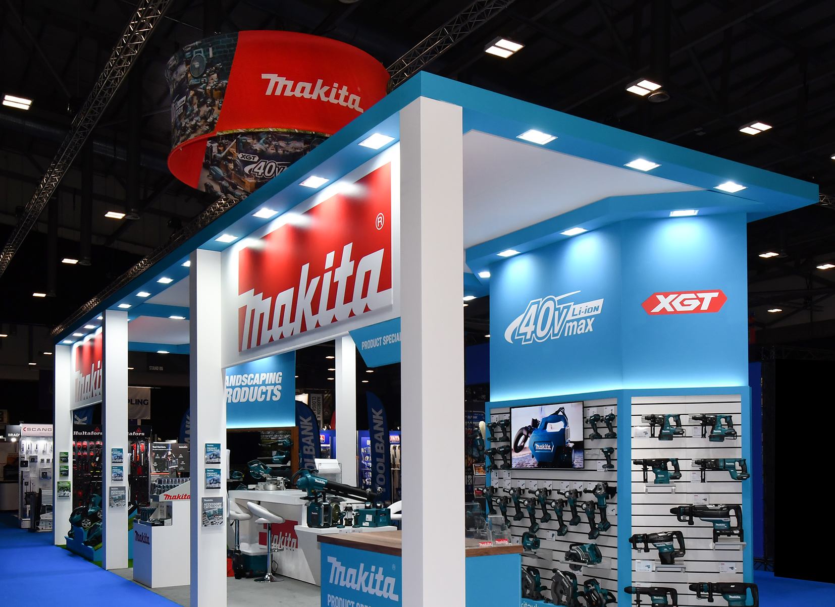 Quattro Display business support from Elevate Manufacturing