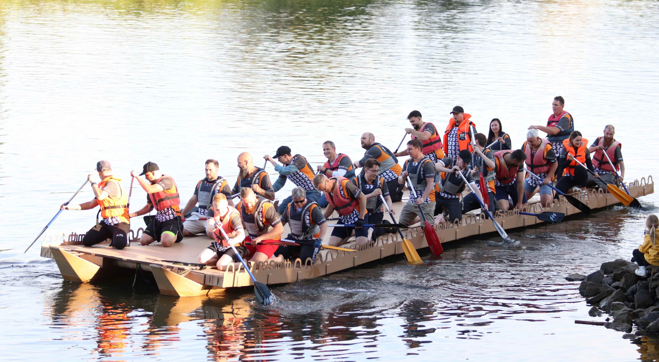 DS Smith record for sailing in a corrugated cardboard catamaran
