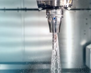 Smart Cooling Channel Guidance: A New Feature for MAPAL’s UNIQ Hydraulic Chuck