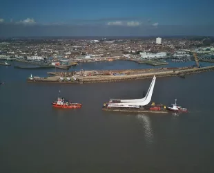 Final Bascule Span Arrives for Gull Wing bridge