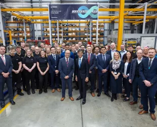 Siemens Welcomes UK Prime Minister and Cabinet to the Goole Rail Village
