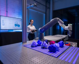 ABB Robotics Launches OmniCoreTM EyeMotion for Vision-Powered Autonomy