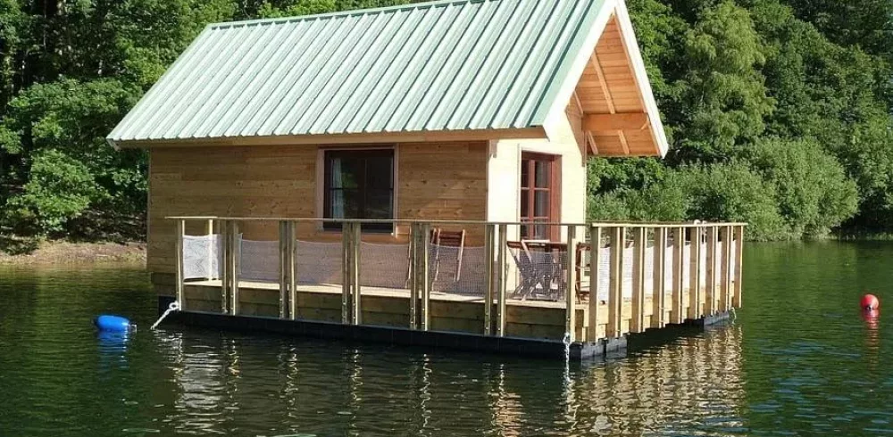 Are Floating Houses the Future of Sustainable Living?