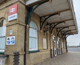 Contract award for restoration works at Lowestoft Station