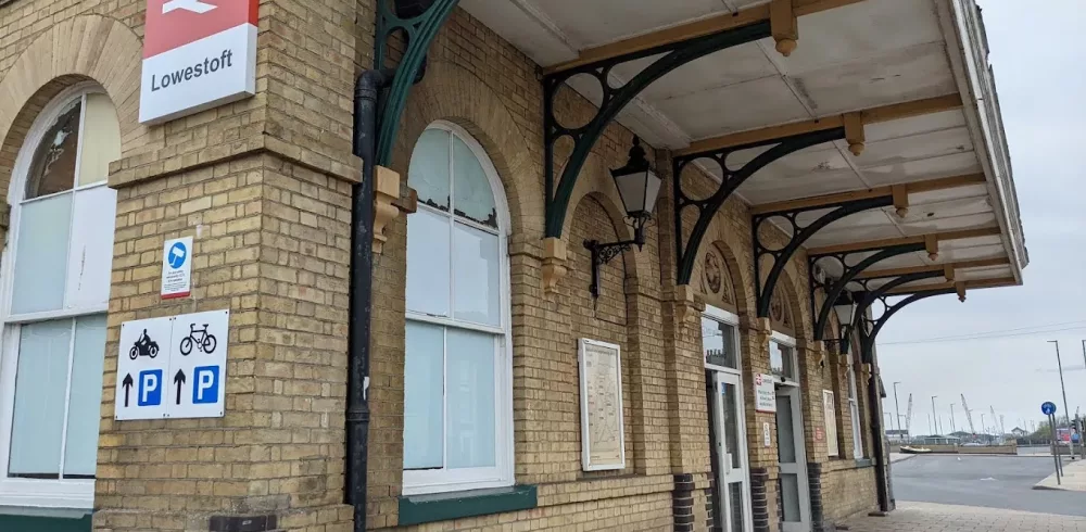 Contract award for restoration works at Lowestoft Station