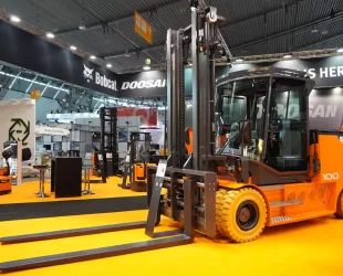 Doosan Bobcat Shows Material Handling Future at LogiMAT