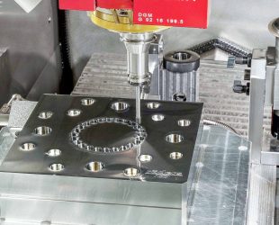 Super-High-Accuracy Machining Centres on Show