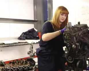 Female Mechanics Inspire Others to Get into the World of Vehicle Repair