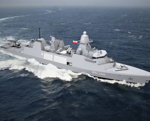 The three future Miecznik-class frigates for the Polish Navy will each be powered by four 20-cylinder engines from Rolls-Royce's mtu series. Four mtu marine gensets each are responsible for the on-board power supply.
Die drei künftigen Fregatten der Miecznik-Klasse für die polnische Marine werden von jeweils vier 20-Zylinder-Motoren der der mtu-Baureihe von Rolls-Royce angetrieben. Jeweils vier mtu-Marine-Gensets sind für die Bordstromversorgung zuständig.