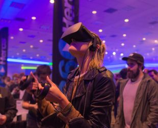 Oculus Rift Virtual Reality Headset Divides Fans