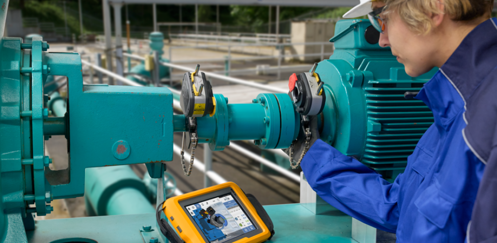 Shaft Alignment Tablet in action