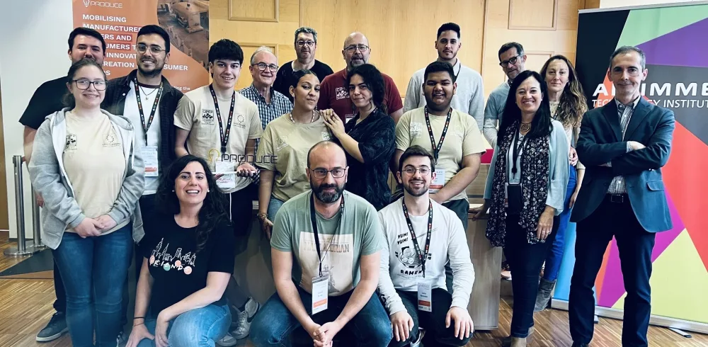 “Lechuguita” Takes Home the Prize for Spanish Winners at iProduce Hackathon