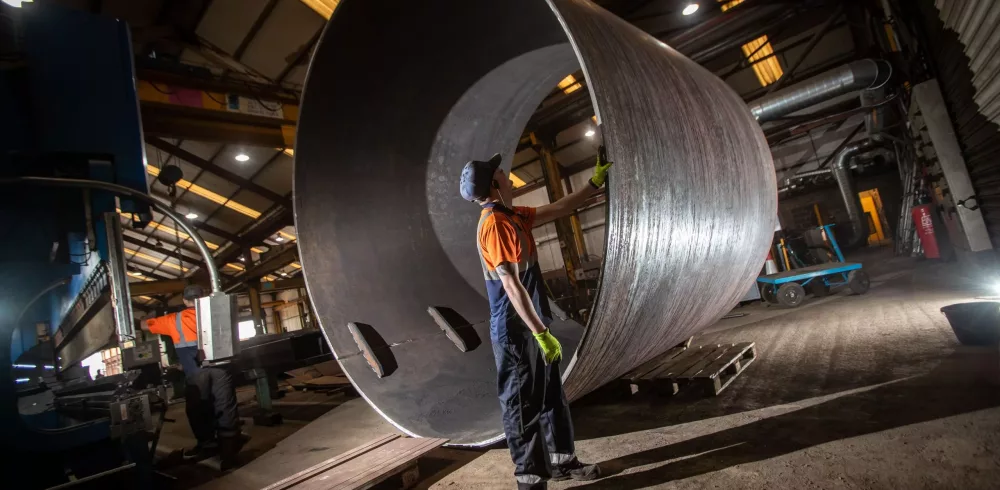 Steel Benders to Follow Start of Giant Cylinders Project