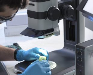 New Digital Stereo System Expands Optical Microscope Capability