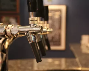 Beer brewing robot steals the show at CES opening