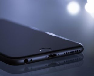 iPhone 8: Apple Supplier Foxconn Working on Wireless Charging Solutions