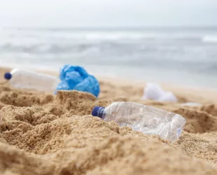 Switching to Reusable Packaging Could Eliminate 1 Trillion Single-Use Plastic Bottles and Cups