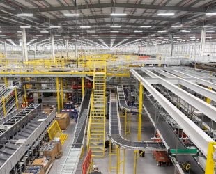 20/04/21 Rossington , UK - Amazon warehouse Rossington