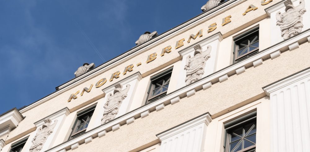 Knorr-Bremse Global Sustainability Impact Award from Schneider